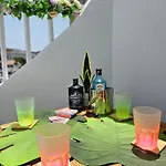 Modern - Roof Terrace - Close To