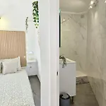 Modern - Roof Terrace - Close To *