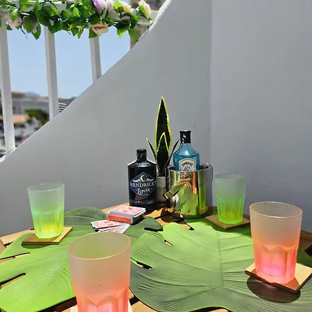 Modern - Roof Terrace - Close To