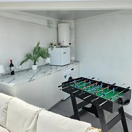 Apartamento Modern - Roof Terrace - Close To
