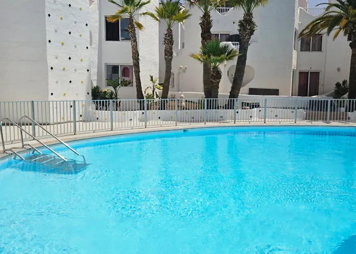 Modern - Roof Terrace - Close To