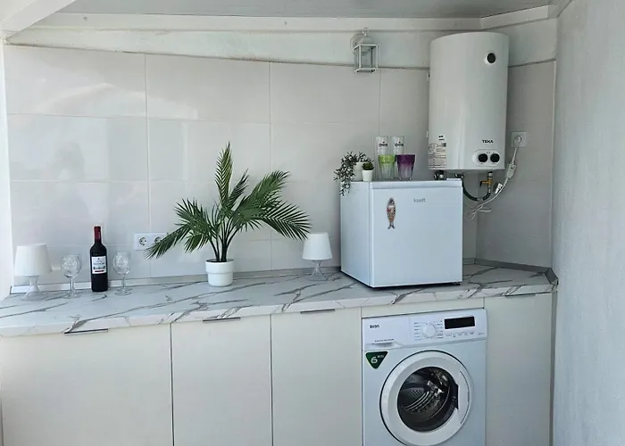 דירה Modern - Roof Terrace - Close To ארונה