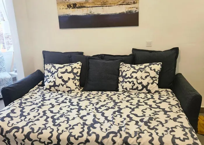 Modern - Roof Terrace - Close To