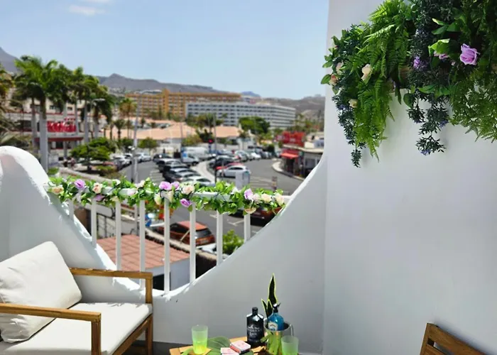 Διαμέρισμα Modern - Roof Terrace - Close To *