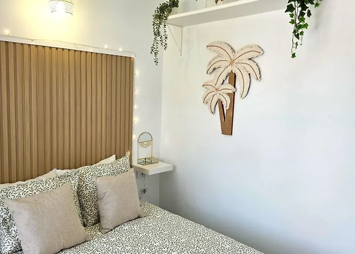 Modern - Roof Terrace - Close To דירה