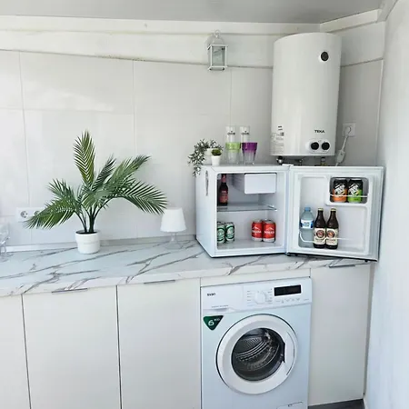 Modern - Roof Terrace - Close To