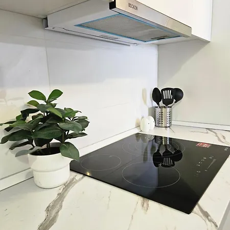 Modern - Roof Terrace - Close To *